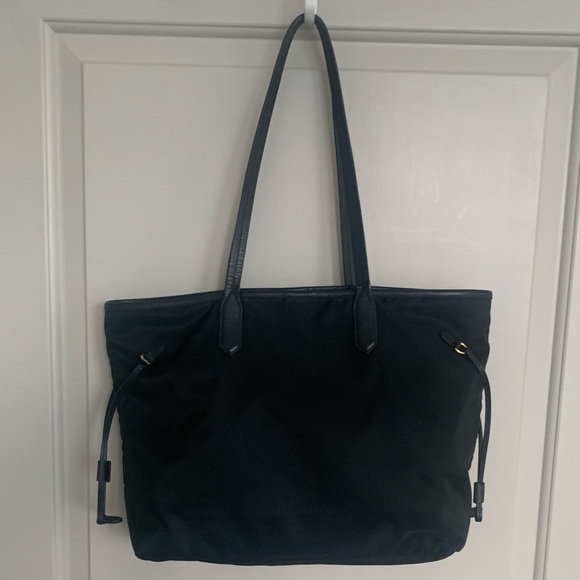 Prada black nylon tote with dust bag - Picture 3 of 16
